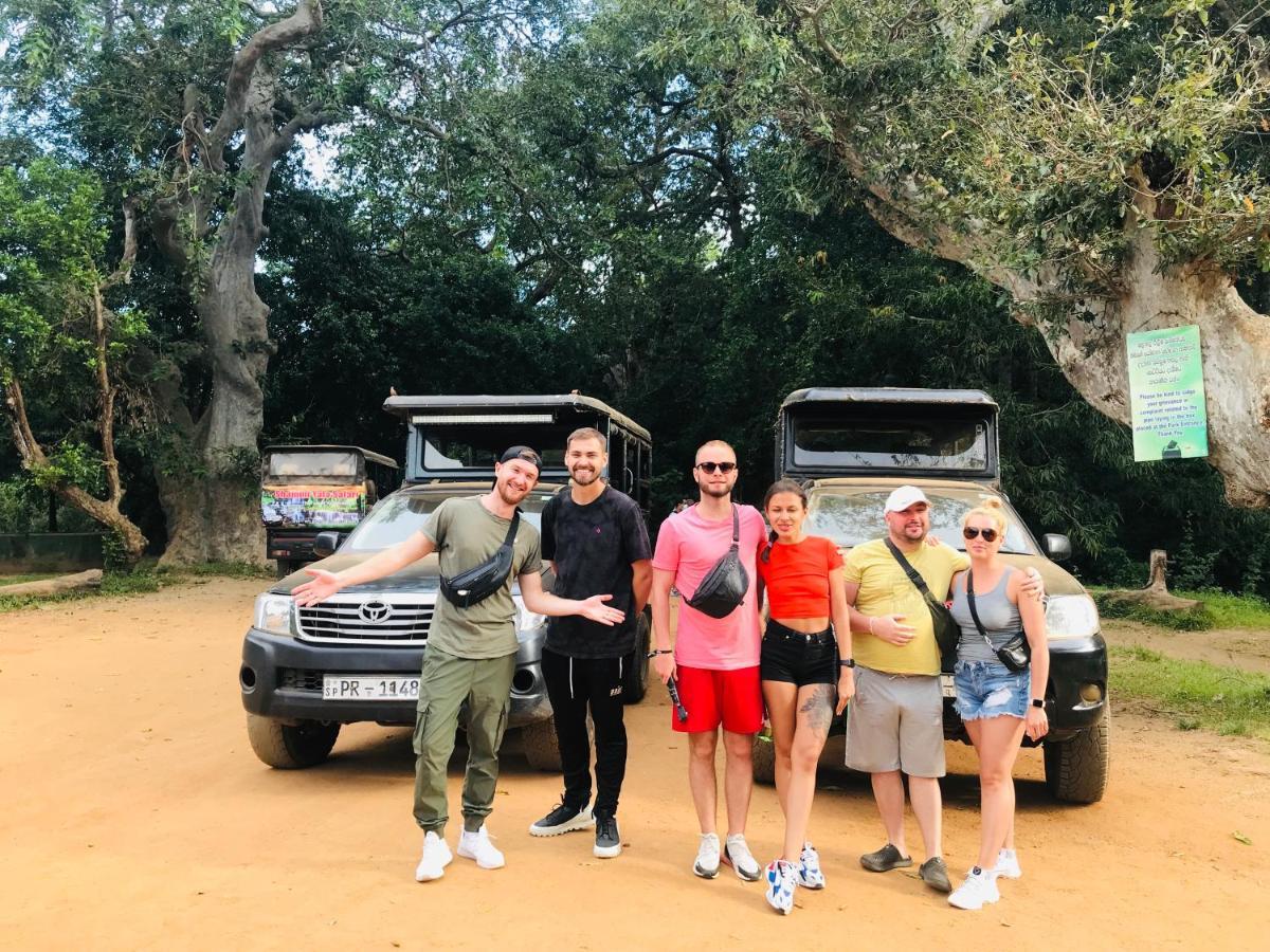 Yala Safari Village Maha Akurugoda Luaran gambar